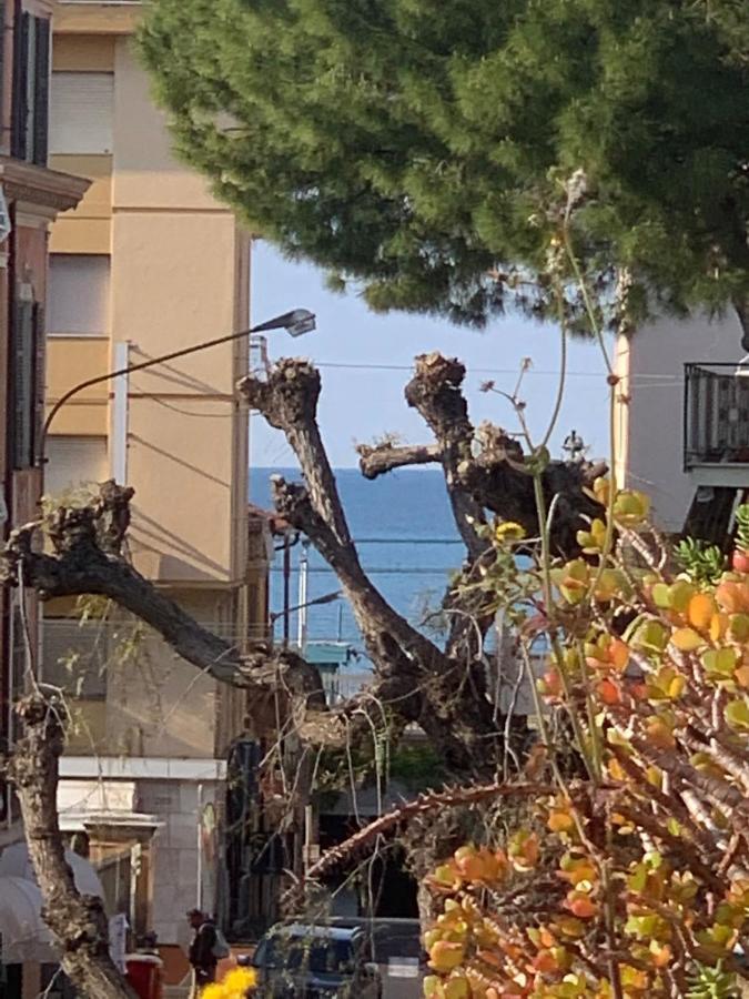 Casa Ginestra Mare Appartement Bordighera Buitenkant foto