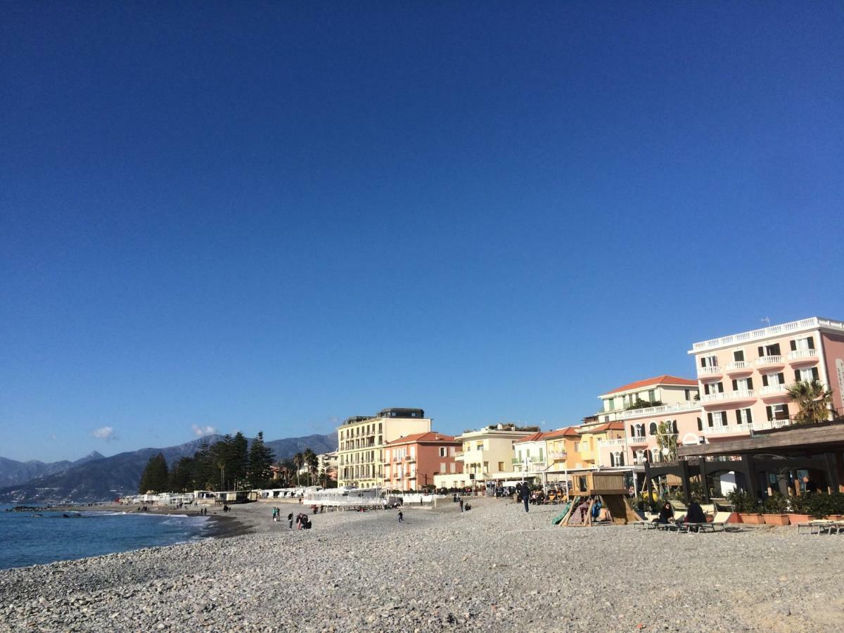 Casa Ginestra Mare Appartement Bordighera Buitenkant foto
